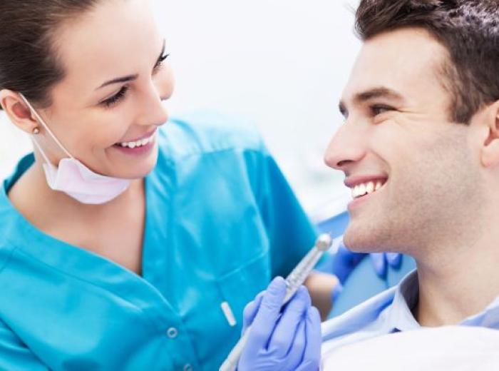 Dental Implants: 6 Reasons to Restore Your Smile