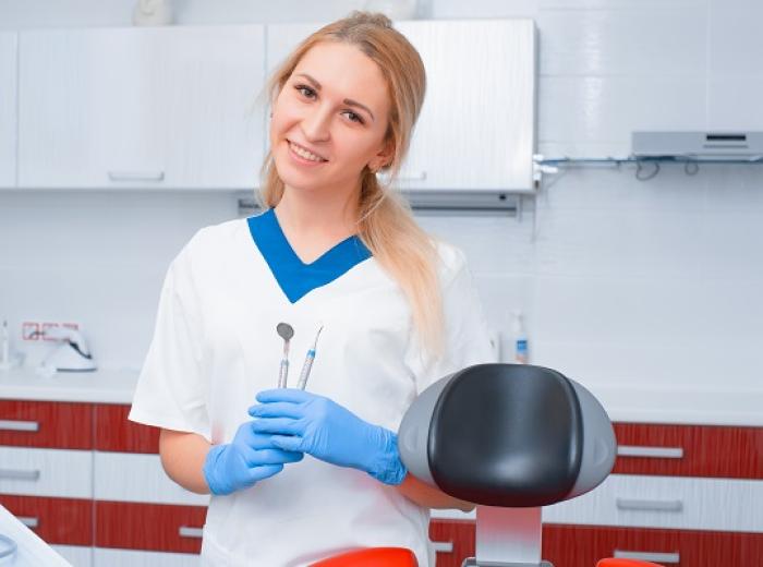 Dental Implants: Choosing the Right Implant Dentist