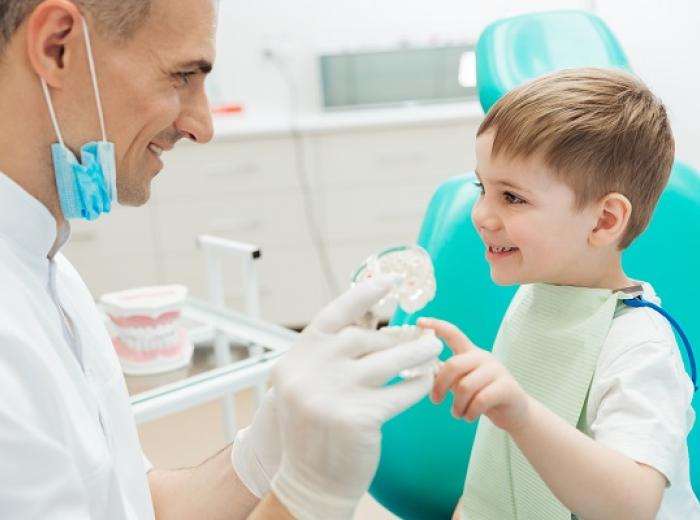 Kid Friendly Dentist: Essential Child Dental Milestones