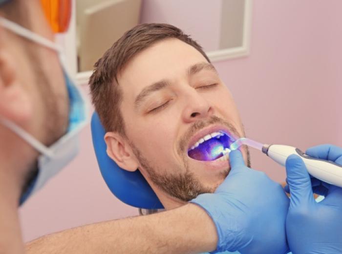 Achieve Bright White Teeth: 5 Essential Tips